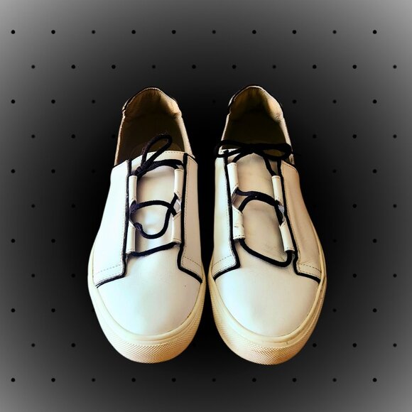 DYAN MILLY white shoes with black laces SIZE 38 - Picture 4 of 4